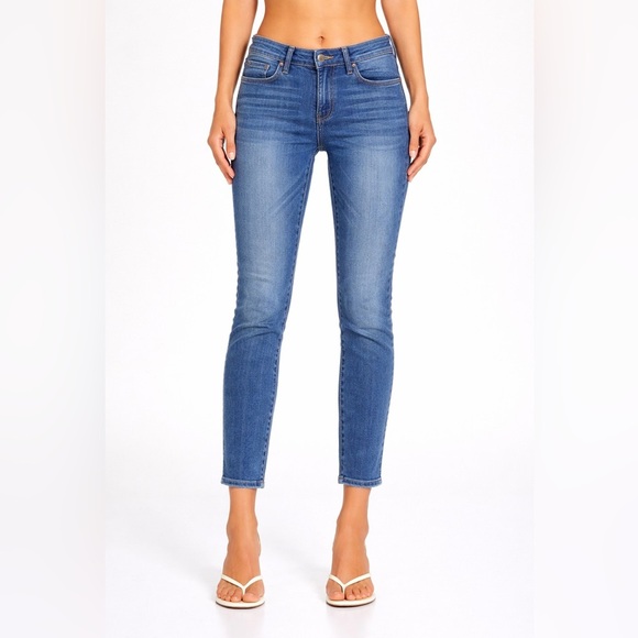 PAIGE Denim - Pristine Paige Skyline Ankle Peg Jeans Skinny Size 26